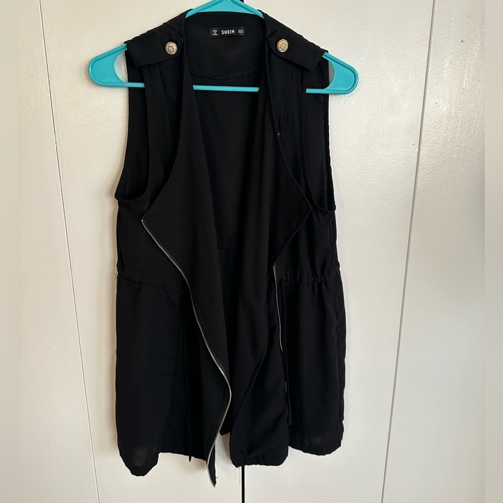 Black drawstring vest